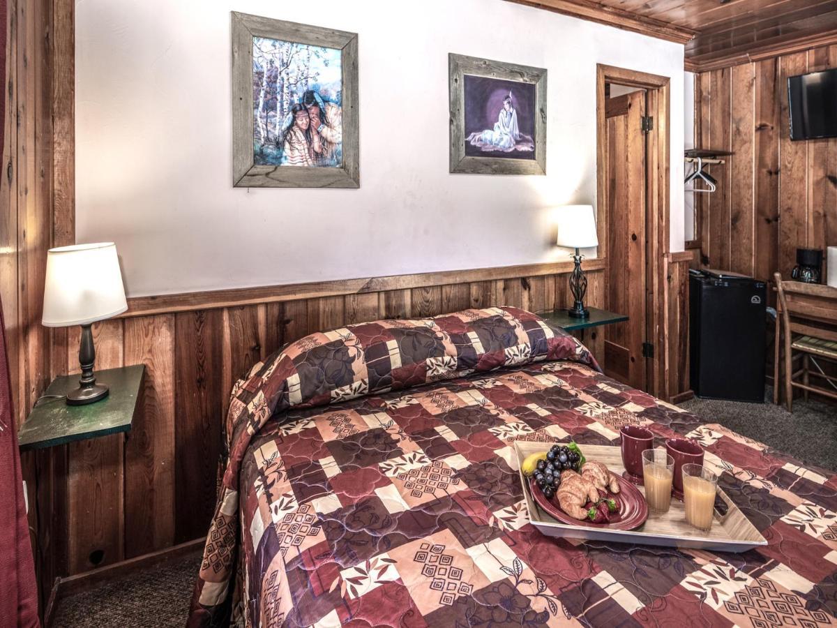 Apache Village Cabinette 13, Queen Bed, Midtown, Sleeps 2 鲁伊多索 外观 照片
